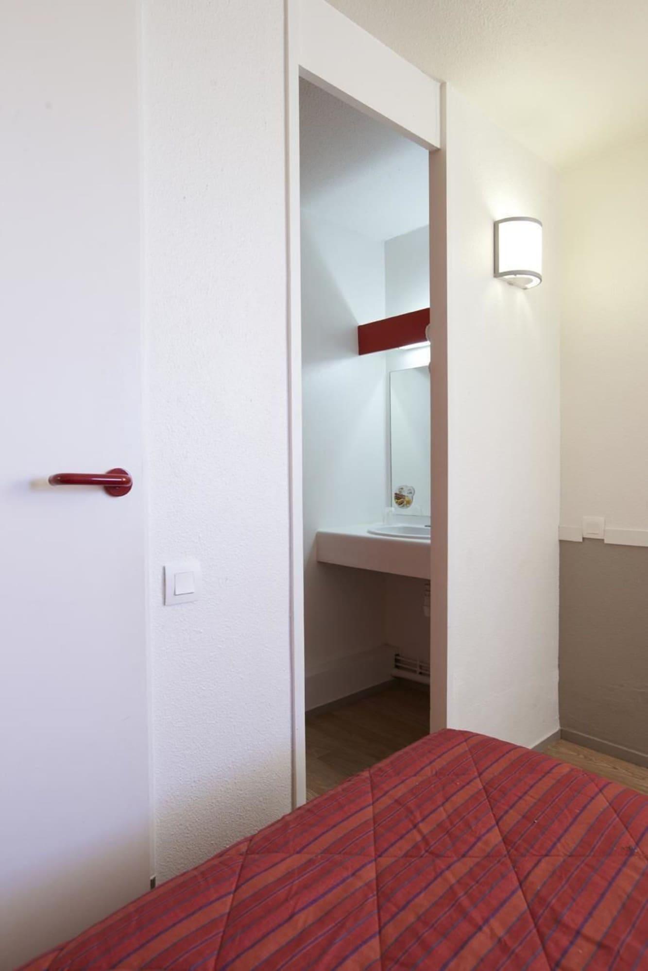 Premiere Classe Cherbourg - Tourlaville Exterior photo